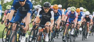 体育记者在新闻发布会现场进行报道